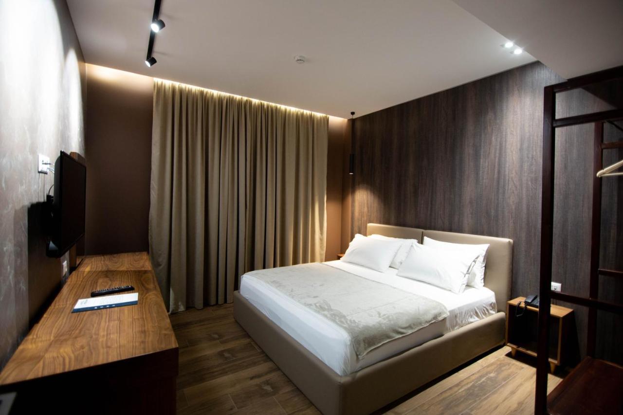 Mergan Hotel Korce Ngoại thất bức ảnh