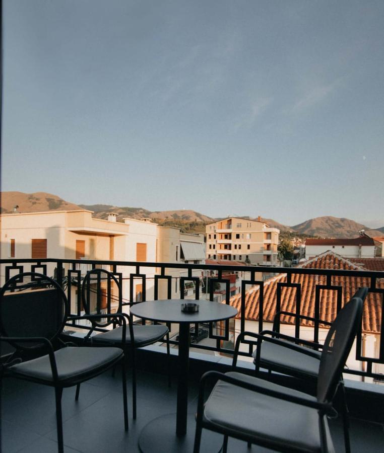 Mergan Hotel Korce Ngoại thất bức ảnh
